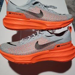 Nike ZoomX Invincible Run 3. New. US Size 10.5. Beautiful Pair. DR2615-008