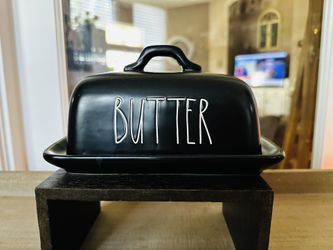 Black Rae Dunn Butter