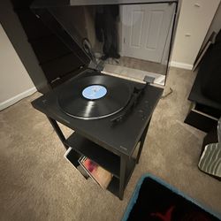 VINYL PLAYER WITH STAND