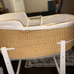 Design Dua Bassinet 