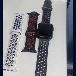 APPLE WATCH series 3 42 Mm NIKE EDITION - Original Box And Charger Included!