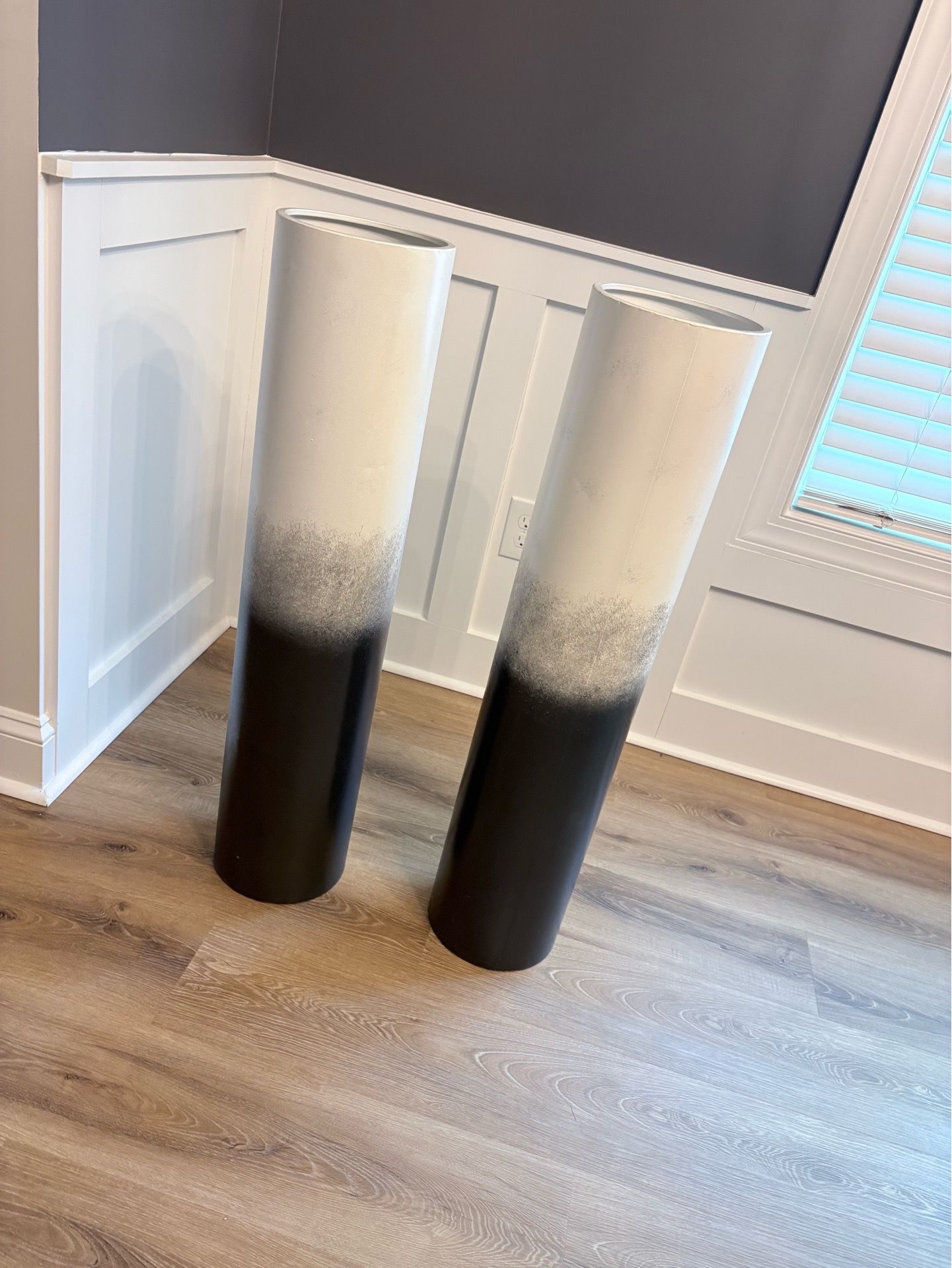 Modern Black & White Gradient Floor Vases – Set of 2