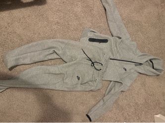 Nike Tech Set Grey