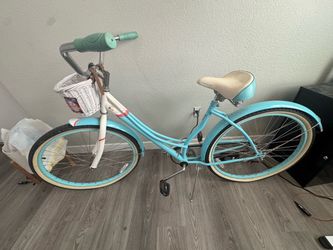 Schwinn Women's Cruiser Bike with Basket