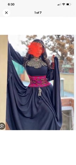 maxi A line dress embroidered black traditional new. Size S-M