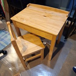 My first Melisa&Dough  desk and chair