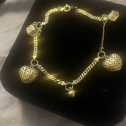 18kt Vintage Link Bracelet With Puffed Hearts 