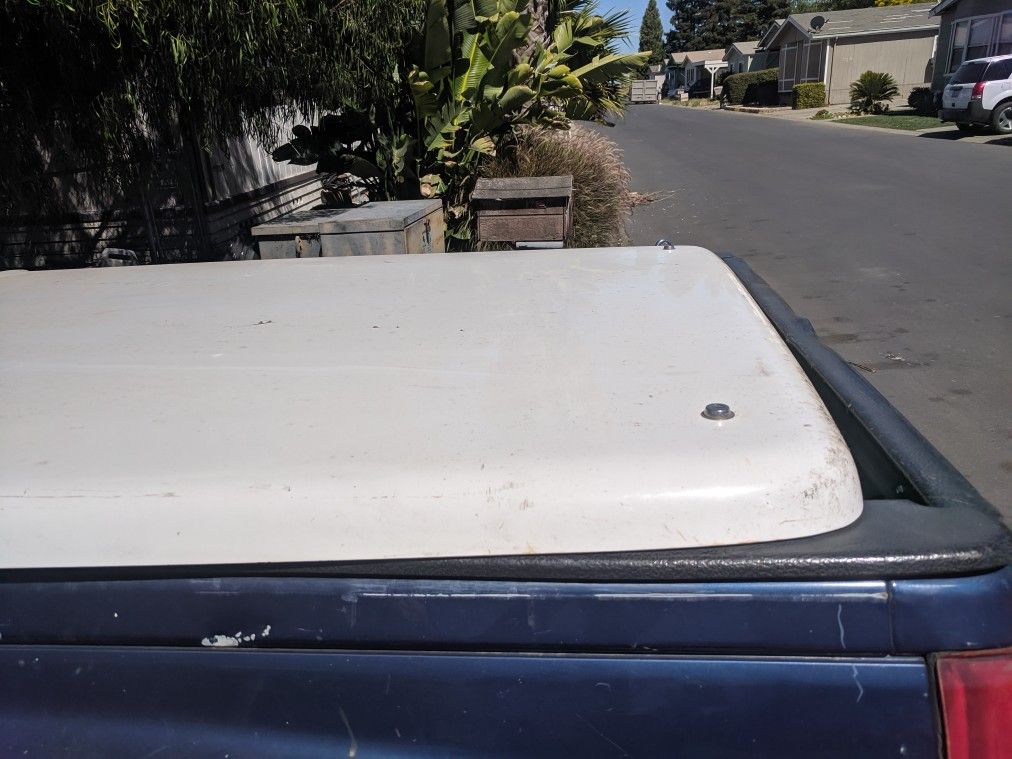 Snug top Snug lid Tonneau Bed Cover 97-04 Chevy S10-S15 GMC Sonoma Stepside 6 foot bed