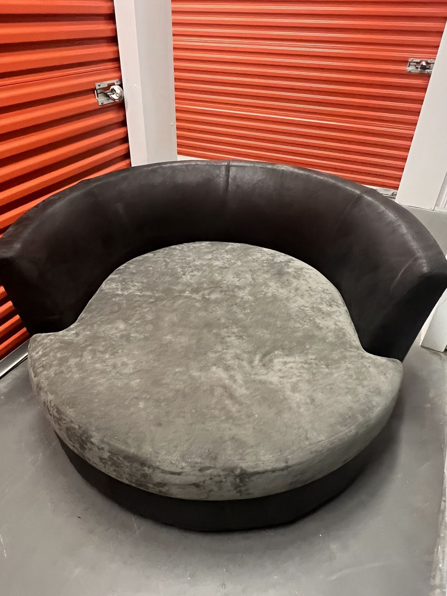 Love Seat 