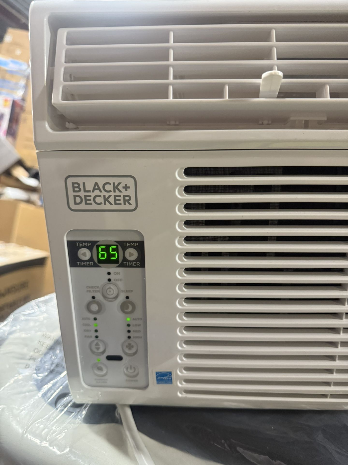 BLACK+DECKER 8,000-BTU 4-Speed ENERGY STAR Electronic Window Air Conditioner with Remote, BD08WT6
