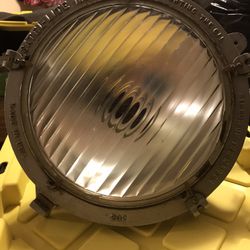  Oil Rig Light