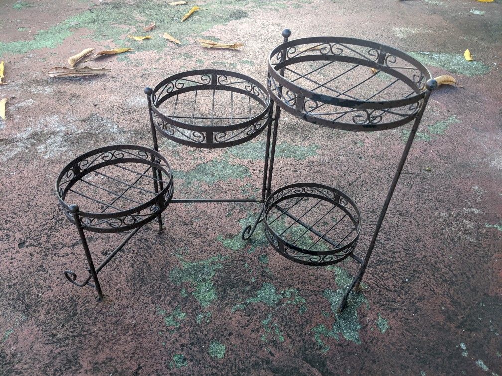 Outdoor 3 Tier Plant Stand