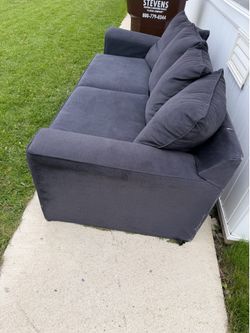 Free couch need gone by Friday