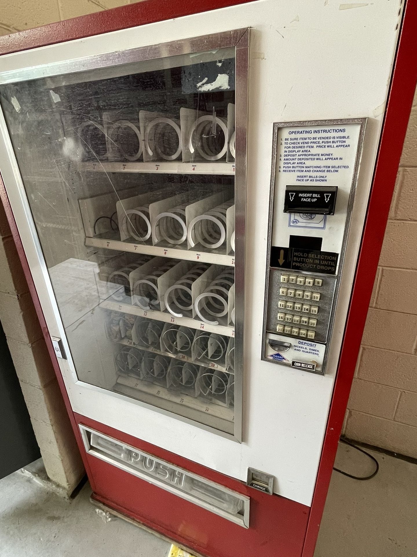 Used Snack Vending Machine