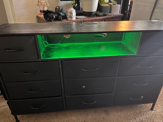 Dresser no lights