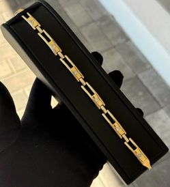 Jewelry 14k two tone yellow gold fashionable bracelet 8.75” diamond 0.6CTW 8mm width
