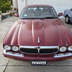 2000 Jaguar XJ8