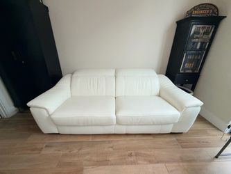 El Dorado White leather pull out sofa