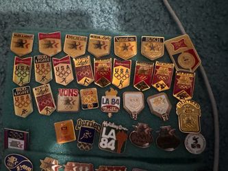 1986 Olympic trading pins
