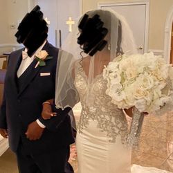 Beautiful Wedding Dress size 6 Ivory
