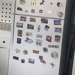 Refrigerator 