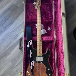 Squier Tele Bass