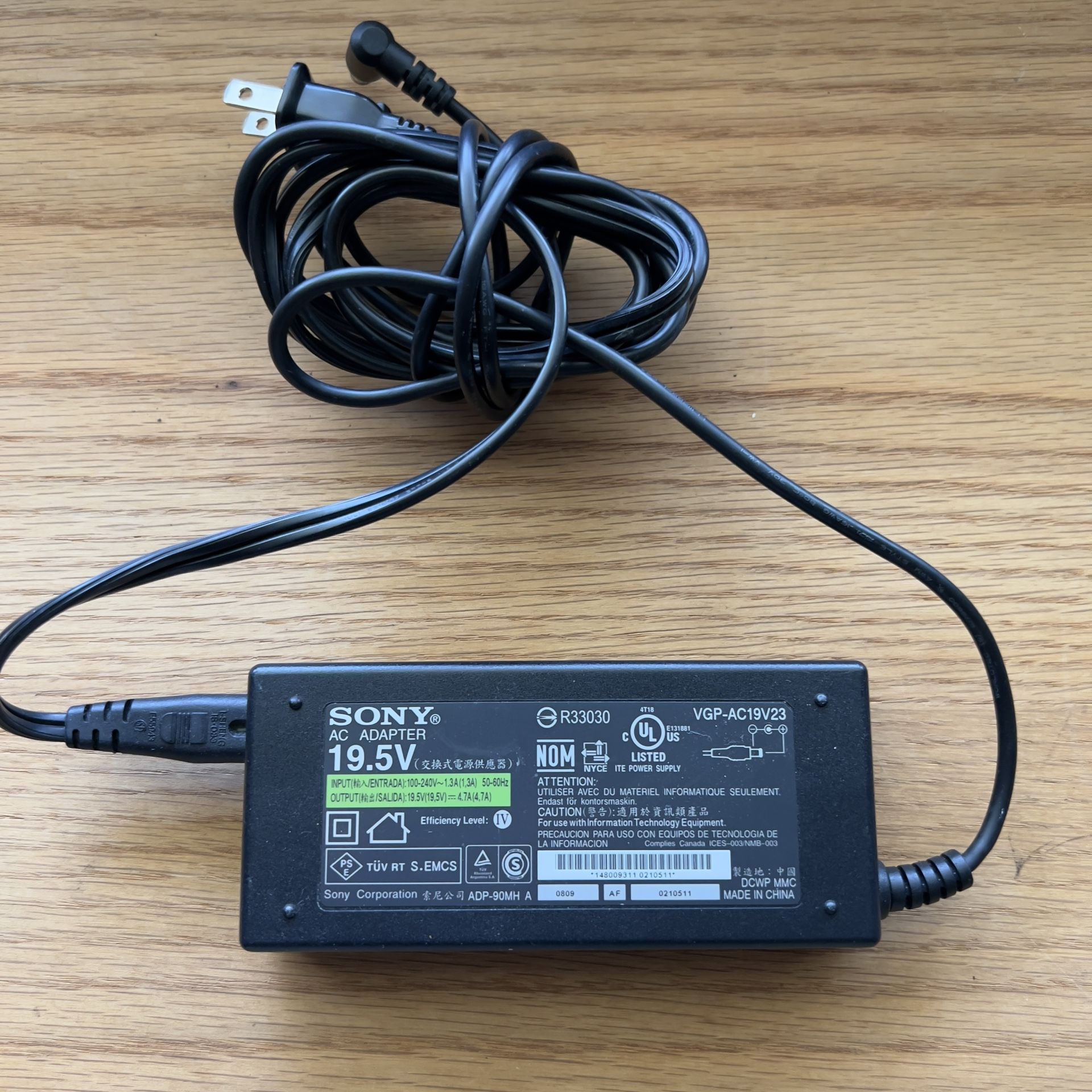 Sony AC Adapter Laptop
