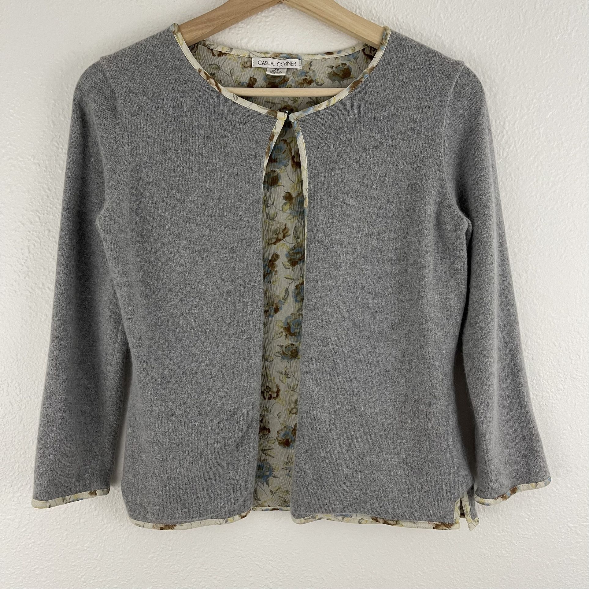 Vintage 90s Light Grey Angora Rabbit Hair Silk Preppy Cropped Cardigan Sweater
