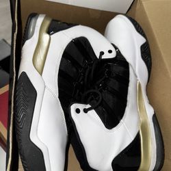 Jordan’s Max Aura White And Black And Gold 10.5