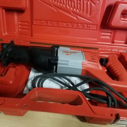 Milwaukee 12 Amp SAWZALL Reciprocating Saw with Case
