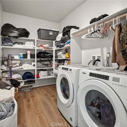 Whirlpool Washer And Gas Dryer