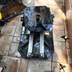 Used 5th Wheel Hitch For Sale