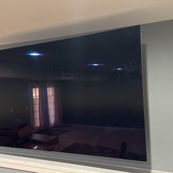 LG 77 Inch C2 For Parts