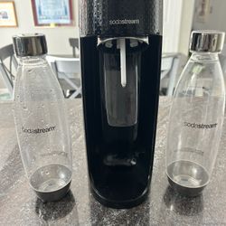 Terra SodaStream Machine  With 2 Bottles And Gas Canister