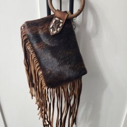 Trinity Ranch by Montana West Womes Cowhide Ring Handle Wristlet NWT