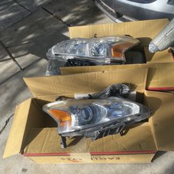 2013 Nissan Altima Headlights 