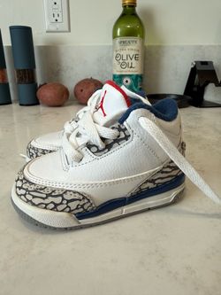 Air Jordan 3 Toddler Sneakers White Navy size 4C