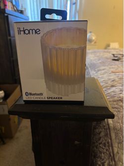 Bluetooth LED candle speaker