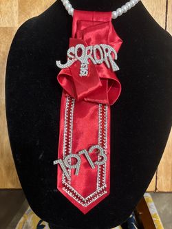 Delta Sigma Theta Soror 1913 Rhinestone Tie
