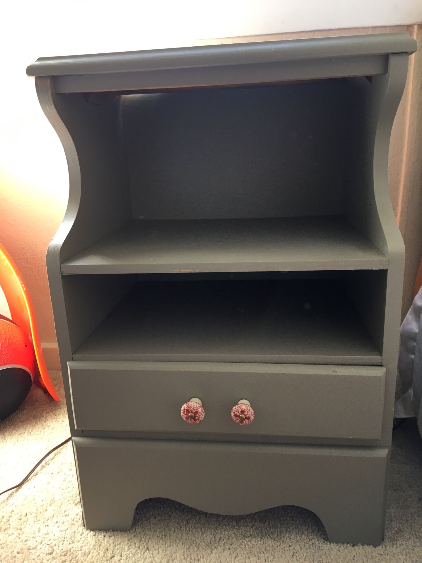 Bedside Table/Nightstand