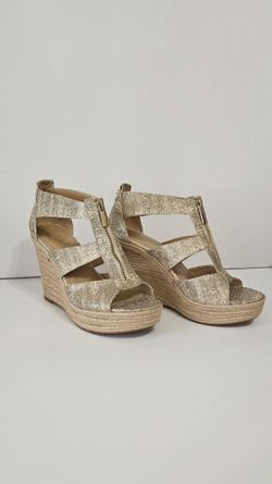 Michael kors shoes size 8
