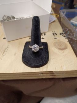 S925 size 8 ring.