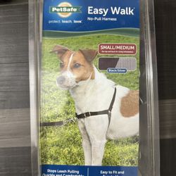 ** BRAND NEW PetSafe Easy-Walk