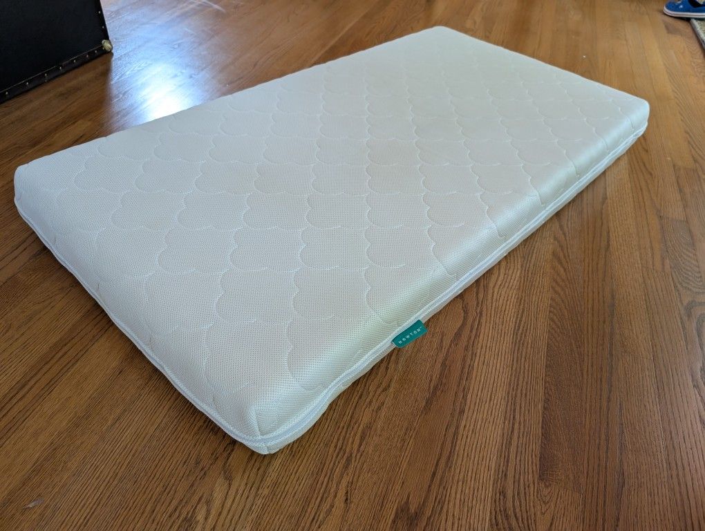 Newton Baby and Toddler Crib Mattress - ultra-breathable and washable
