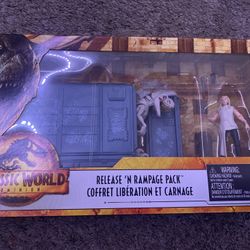 New 2022 Jurassic World Dominion RELEASE ‘N RAMPAGE PACK Atrociraptor & Soyona