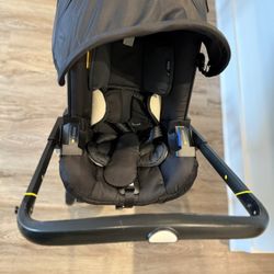 Car seat And Stroller dualride No Base 