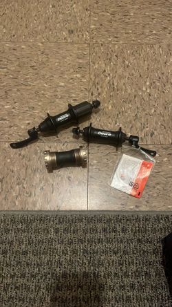 Shimano Free Hubs & Bottom Bracket