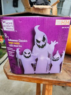 Halloween 8ft. Ghost Trio led New