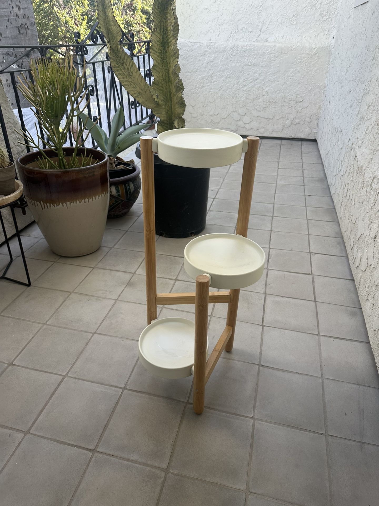 FREE 3 Level Plant Stand 