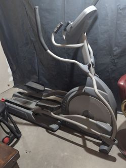 Spirit elliptical ex550  $150 NOW.   P  New was $1599 plus tax